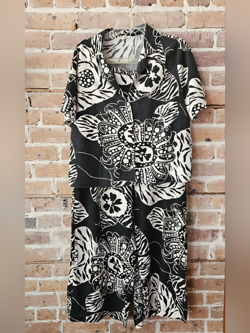 Christian Siriano Black & Cream Bold Floral Pant and Top Set